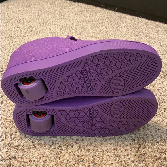 Girls Heely’s Size 3 - Picture 2 of 3